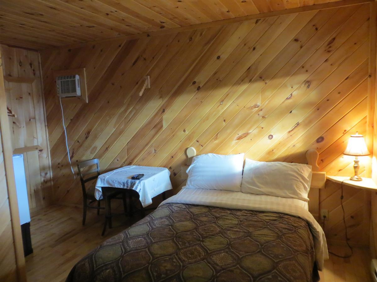 Nine Pine Cottage Miramichi Szoba fotó